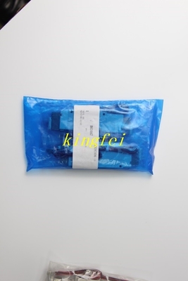 FUJI H63467 VQZ3321BR-5L1-02 NXT Válvula de solenoide con doble alambre Válvula de solenoide de cinco vías
